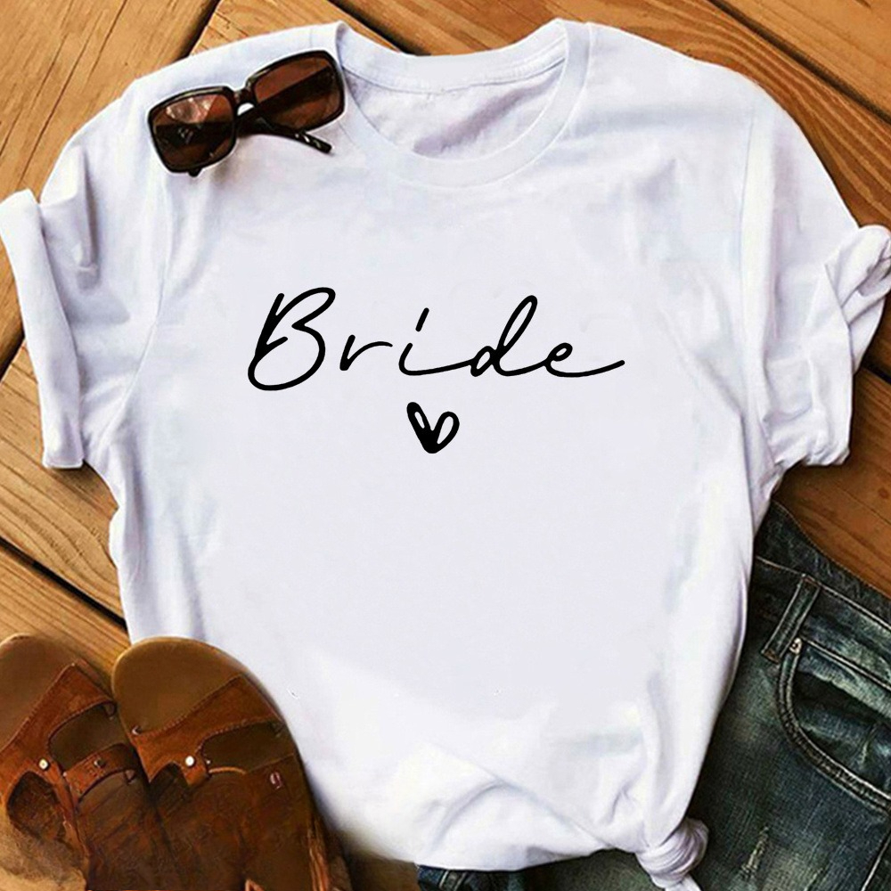 Bride's Best Friend T-shirt  A - Summer Clothing Must Haves recensie en prijs